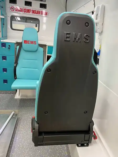 Apeiron-DC-M1-ambulance-seats-021