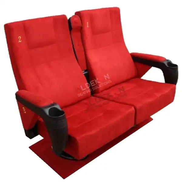 Jakarta-konferans-sinema-koltugu-101