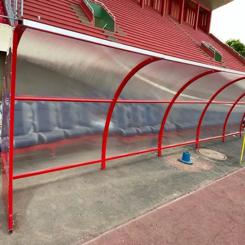 yedek-oyuncu-kulubesi-14-kisilik-kaynaklı-demonte2